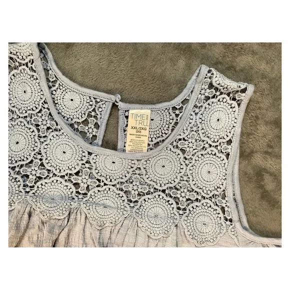 Time and Tru Women's Blue Cold Shoulder Blouse XXL - Picture 2 of 6